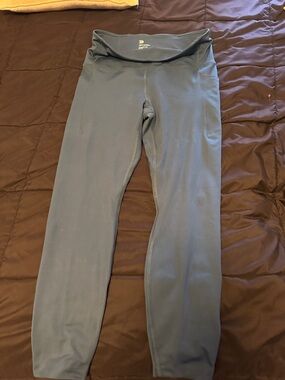 All in motion women’s leggings . Dynamic flex size large turquoise